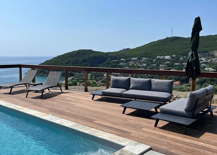 Villa A Roccia Entre Et Montagne Avec Piscine Privee