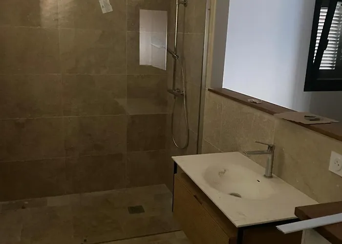 A Roccia Entre Et Montagne Avec Piscine Privee *